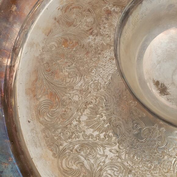Vintage WM Rogers Silverplate 15"   Chip & Dip Vegetable Platter tray - Picture 11 of 15